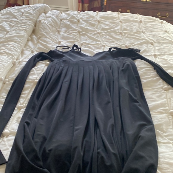 Black Calvin Klein pleaded dress with sash attached size 6 - Picture 4 of 4